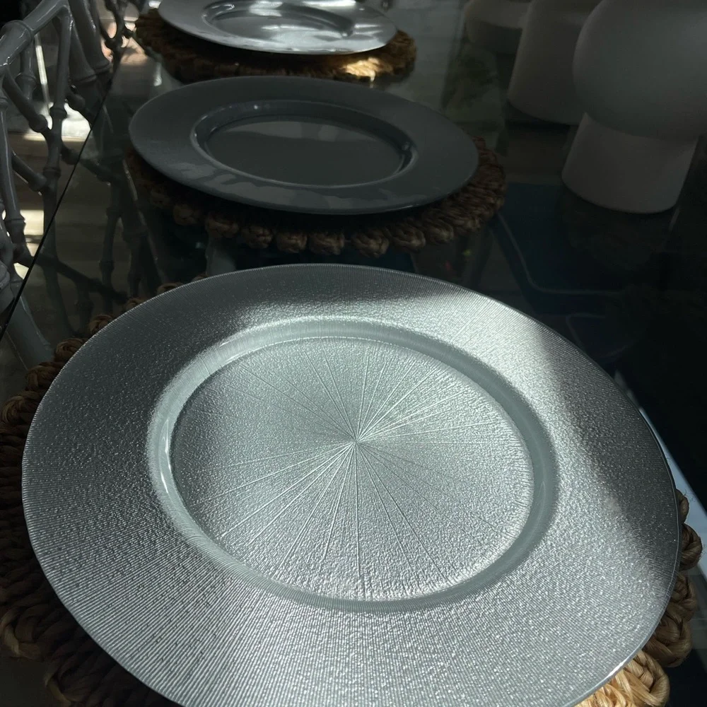 Silver Charger Set (4)
